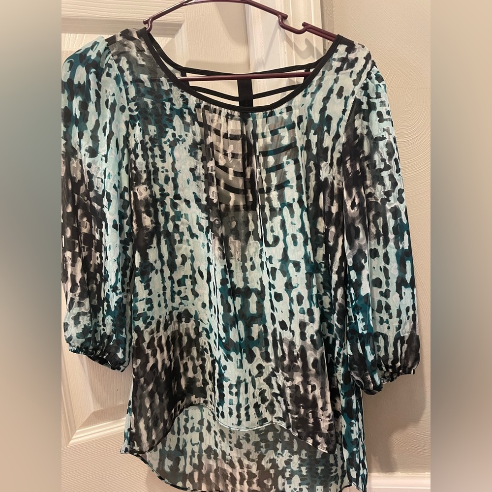 Small/medium 3/4 blouse
